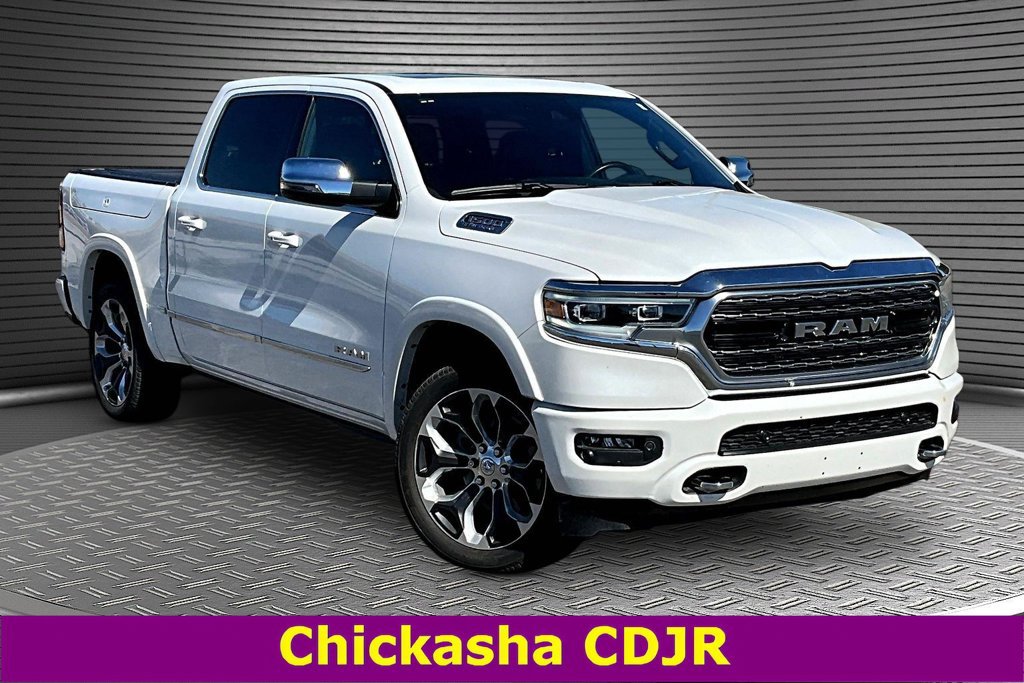 Used 2023 RAM 1500 Limited w/ Body Color Bumper Group AWD/4WD image 3
