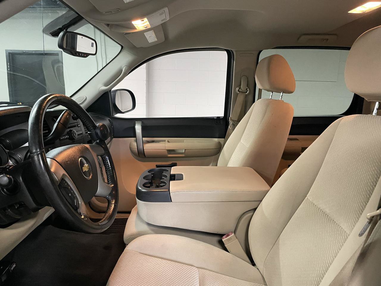 Used 2008 Chevrolet Silverado 1500 LT w/ Power Pack Plus RWD image 13