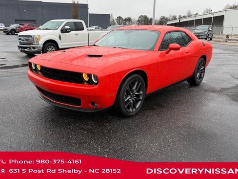 Used 2023 Dodge Challenger SXT w/ Plus Package image 2