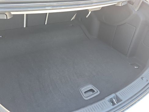 Used 2018 Mercedes-Benz E 300 E 300 image 39