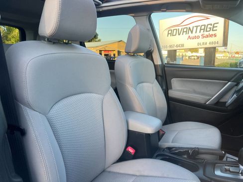 Used 2017 Subaru Forester 2.5i Premium image 18