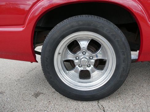 Used 1997 GMC Sonoma SLS w/ Sport Marketing Option Pkg RWD image 24