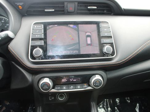 Used 2019 Nissan Kicks SR FWD image 14