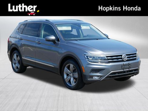 Used 2019 Volkswagen Tiguan SEL Premium w/ 3rd Row Seat Package AWD/4WD image 1