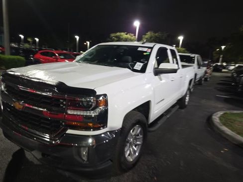 Used 2017 Chevrolet Silverado 1500 LT w/ All Star Edition image 12