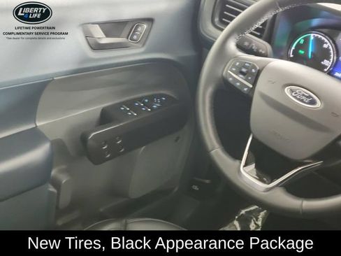 Used 2024 Ford Maverick Lariat w/ Black Appearance Package FWD image 32