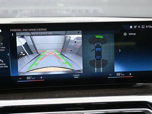 Used 2023 BMW 330e xDrive 330e xDrive w/ Premium Package image 23