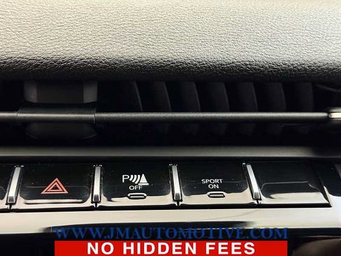 Used 2023 Jeep Grand Cherokee Altitude AWD/4WD image 45