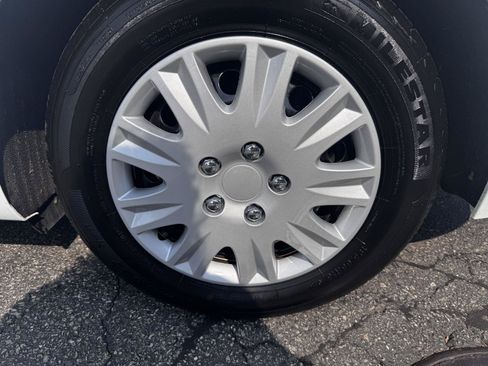 Certified 2017 Chevrolet Cruze LS FWD image 8