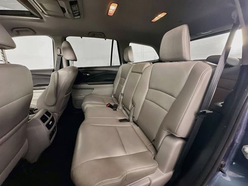 Used 2018 Honda Pilot Touring image 26