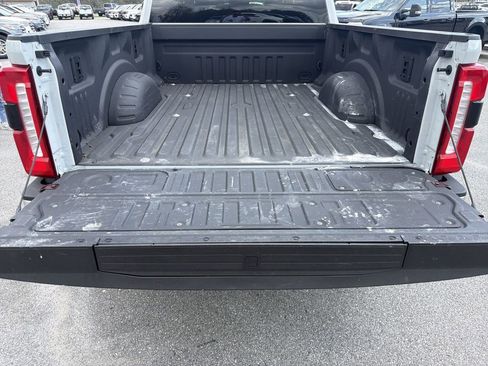 Used 2025 Ford F250 Lariat w/ Tremor Off-Road Package image 19