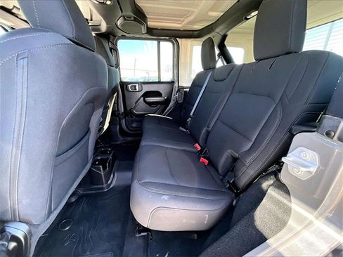 Used 2022 Jeep Wrangler Unlimited Willys image 14