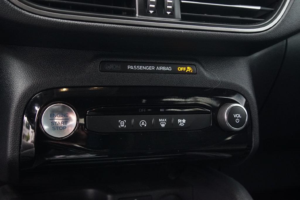 Used 2024 Ford Escape Active w/ Tech Pack #1 AWD/4WD image 18