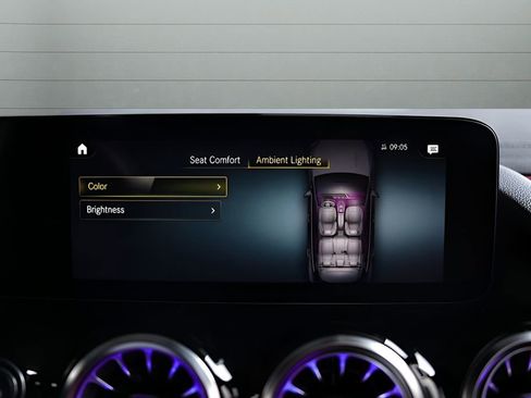 Used 2023 Mercedes-Benz GLA 250 4MATIC image 41