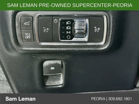 Used 2021 Lincoln Nautilus FWD w/ Equipment Group 101A image 10