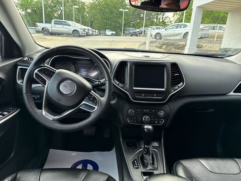 Used 2022 Jeep Cherokee Latitude Lux FWD image 12