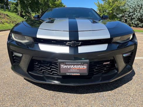 Used 2018 Chevrolet Camaro SS RWD image 28