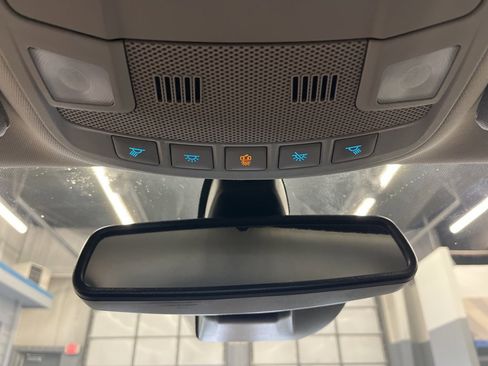 Used 2020 Ford Fusion SE image 30