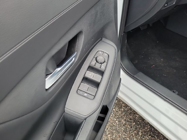 New 2027 Nissan Sentra SV w/ Floor Mat Package FWD image 13
