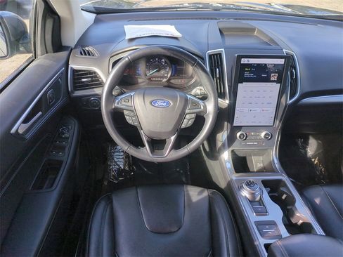 Used 2022 Ford Edge Titanium image 18