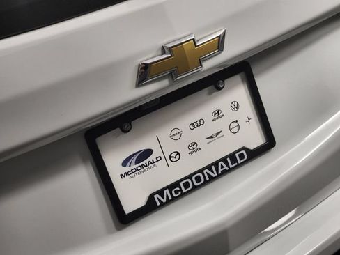 Used 2021 Chevrolet Equinox LS AWD/4WD image 9