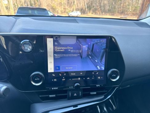 Used 2024 Lexus NX 250 FWD w/ Towing Package (2000 Lbs) image 27