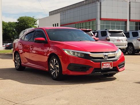 Used 2016 Honda Civic EX image 2