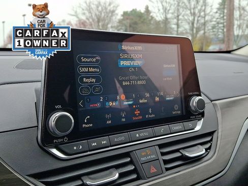 Used 2024 Nissan Altima 2.5 SV image 18