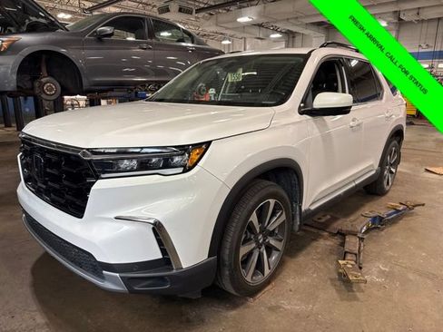 Used 2024 Honda Pilot Elite image 1