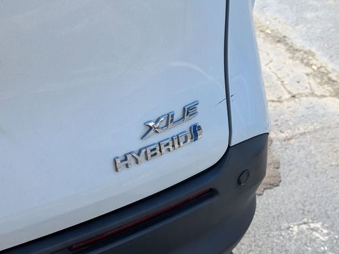 Used 2021 Toyota Sienna XLE image 24