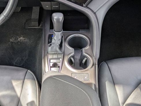 Used 2024 Toyota Camry XSE FWD image 18