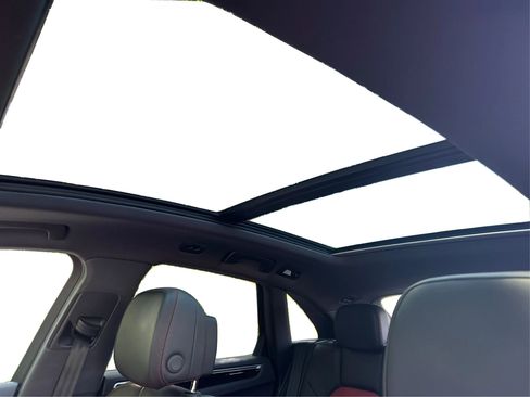 Used 2018 Porsche Macan Sport Edition image 25