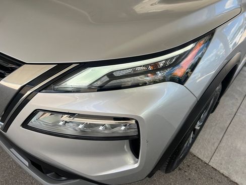 Used 2021 Nissan Rogue SV AWD/4WD image 27
