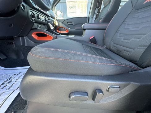 New 2026 Nissan Frontier PRO-4X AWD/4WD image 12