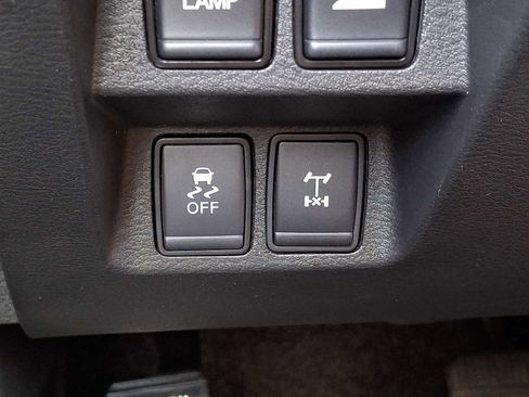 Used 2024 Nissan Frontier PRO-4X w/ Off-Road Protection Package image 24
