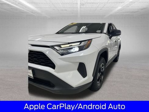 Used 2022 Toyota RAV4 XLE AWD/4WD image 20