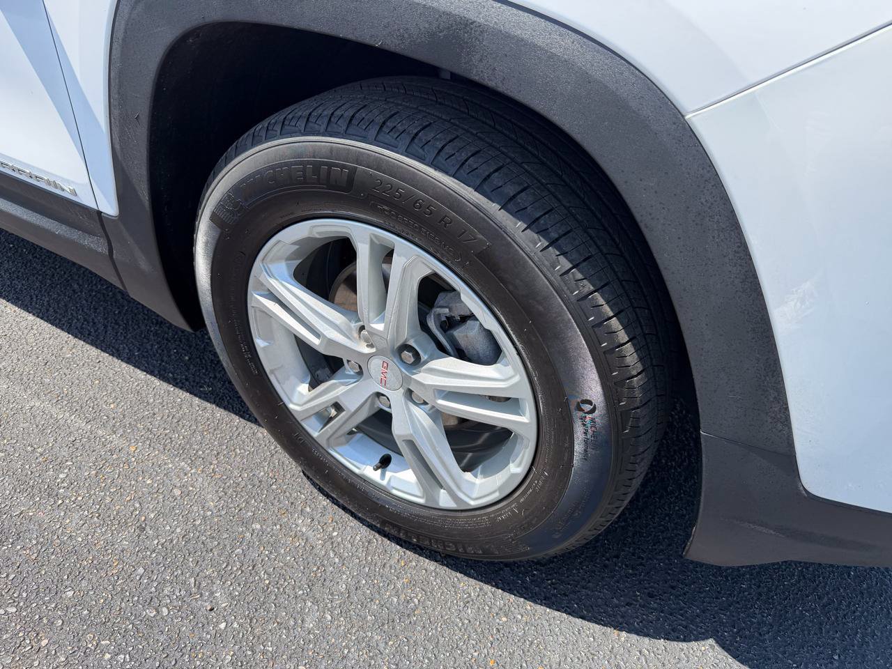 Used 2023 GMC Terrain SLE FWD image 10