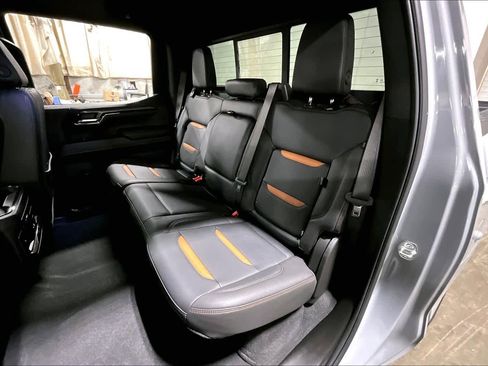 Used 2025 GMC Sierra 1500 AT4 w/ Technology Package image 21