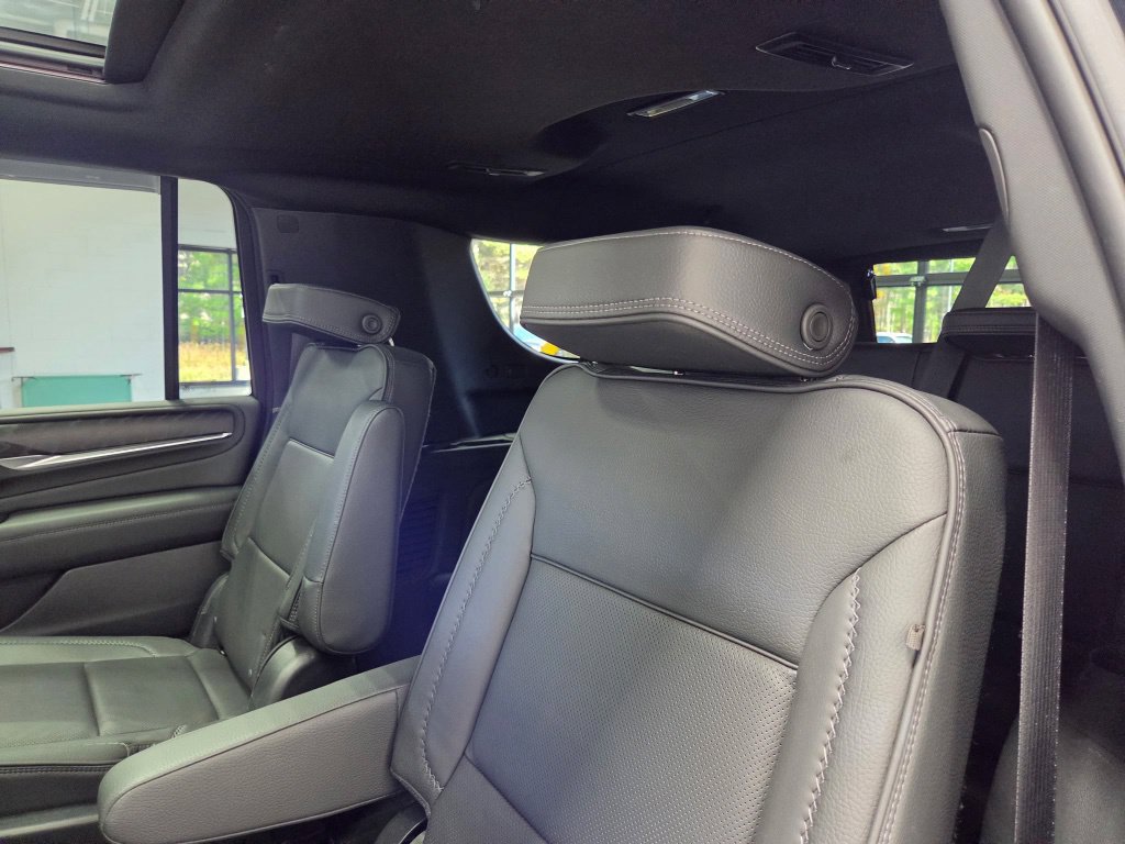 Used 2022 GMC Yukon XL Denali AWD/4WD image 25
