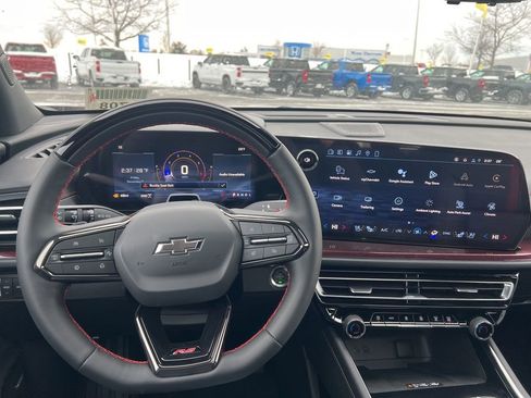 New 2026 Chevrolet Traverse RS image 25