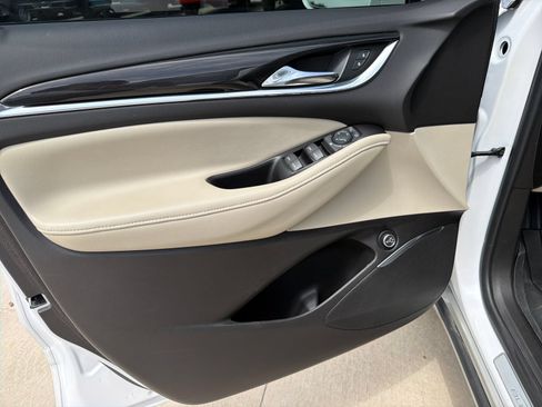 Used 2018 Buick Enclave Essence w/ Trailering Package FWD image 15