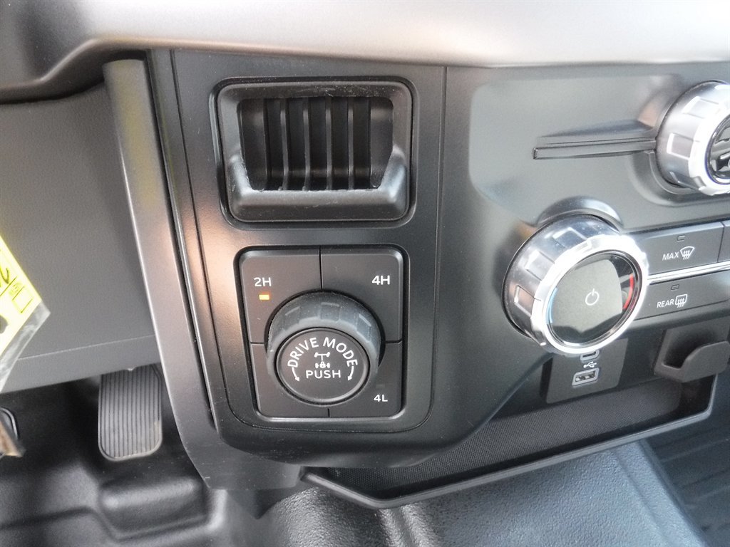 Used 2024 Ford F150 XLT w/ FX4 Off-Road Package AWD/4WD image 17