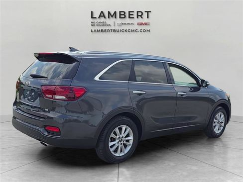 Used 2019 Kia Sorento FWD w/ LX Convenience Package image 5