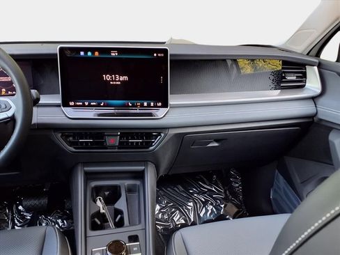 New 2026 Volkswagen Tiguan SE image 14