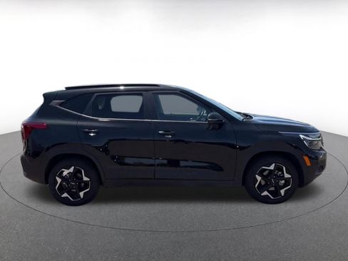 Used 2025 Kia Seltos S FWD image 16