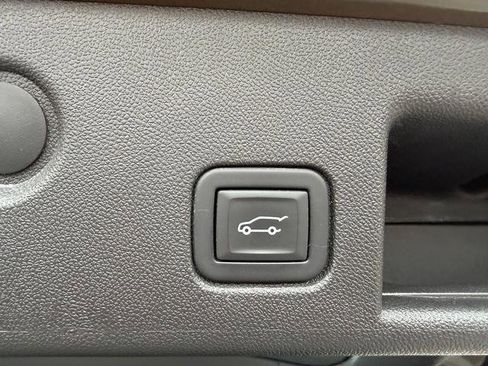 Used 2024 Chevrolet Equinox RS image 16