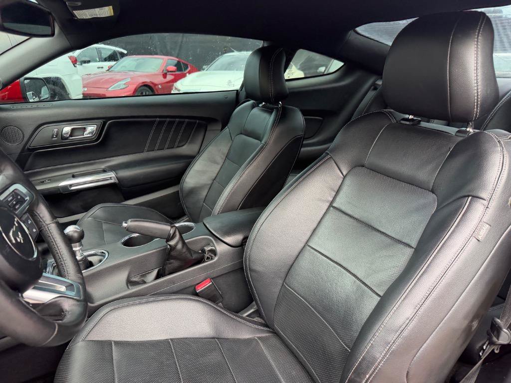 Used 2016 Ford Mustang GT Premium w/ Equipment Group 401A RWD image 10