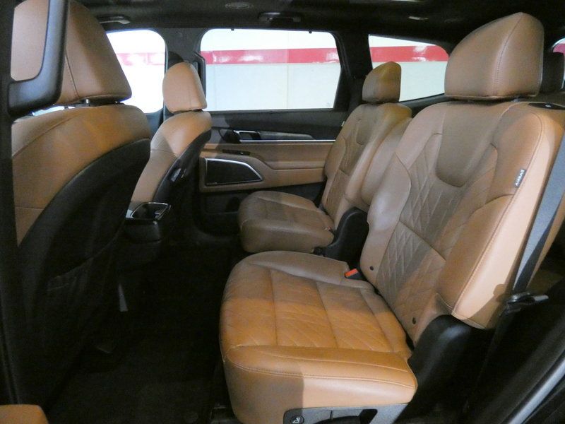 Used 2023 Kia Telluride AWD image 26