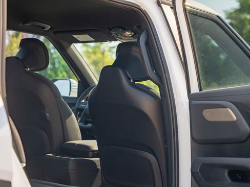 Used 2027 Kia Telluride LX w/ Towing Package FWD image 12