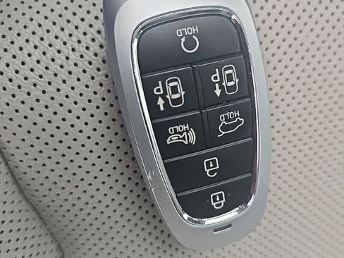 Used 2024 Hyundai Tucson Limited image 45